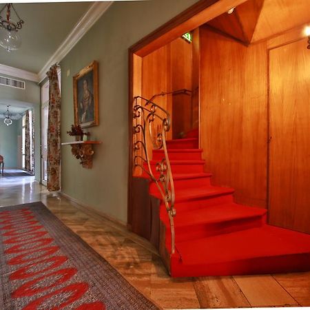 Bed And Breakfast Riviera Di Chiaia Turrisi Наполи Екстериор снимка